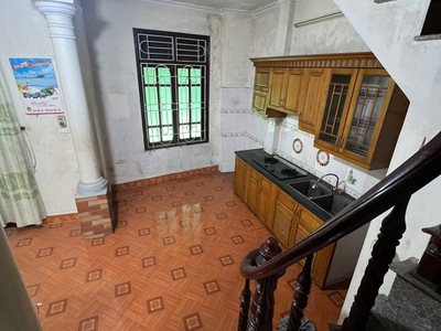 Mặt phố lý sơn 11 tỷ 45m mặt tiền 6.5m,vỉa hè kinh doanh long biên 2