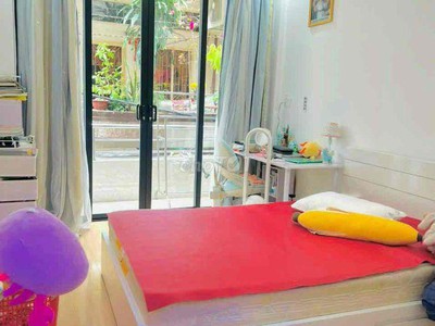 Quận 10 - nhà đẹp, 4 tầng 50m -tặng toàn bộ nội thất cao cấp  cho thuê 18tr/th. 2