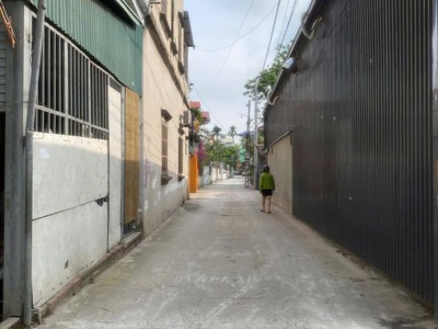 Bán nhà 3t. 40m2, mt5m, vân nội, đông anh, 4.45 tỷ, ô tô. 4