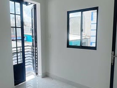 Sát mtkd - lô góc 2mt - dương thiệu tước 1
