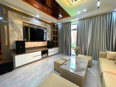 Bán nhà mặt tiền - 7 tầng đúc - thang máy cảm ứng - smart home full nội thất  chỉ 17.8 tỷ - nhà 1