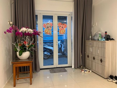 Quận 10 - nhà đẹp, 4 tầng 50m -tặng toàn bộ nội thất cao cấp  cho thuê 18tr/th. 4