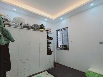 Tôi muốn bán nhà trên phố đồng nhân,hoài đức giá nhỉnh 4 tỉ ngõ oto 0