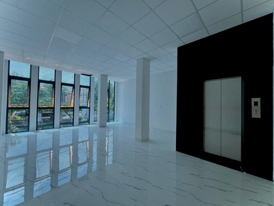 Bán nhà mặt tiền đồng khởi 400m2, vị trí siêu đẹp, gần chợ tân hiệp, giá 30 tỷ 3