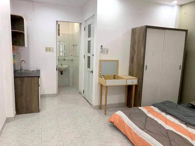 Siêu phẩm chdv bùi đình túy - dt lên đến 70 tr/ tháng - 102m2 - 5 tầng - thang máy - pccc chuẩn chỉ 2