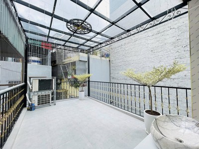 Nhà đẹp đỉnh cao khu vực trần quốc vượng - cầu giấy - 3 mặt thoáng -  ngõ nông gần phố - vị trí 4