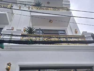 Bán nhà phố tân cổ điển - hẻm xe hơi   dt: 5 x18.5m2   thị trấn nhà bè   giá nhỉnh 10 tỷ 0