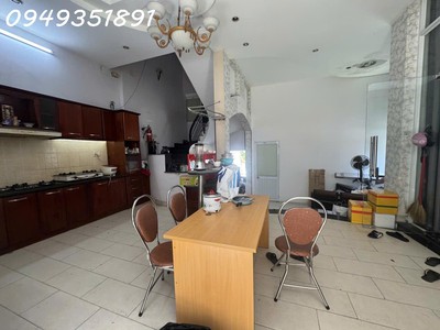 Nhà hxh10m 64m2 2tầng ngang 6m shr hoàn công đủ giá 7,3tỷ 1