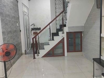 Hiếm - chính chủ - phú nhuận - lê văn sỹ - gấp bán định cư - 4 tầng btct - bán 6.5 tỷ - tl 2