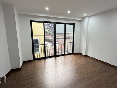 Mặt ngõ phố cát linh , 7tầng thang máy nhập khẩu-dt 37m2-mt,7.2:giá chỉ 14.6 tỷ 2
