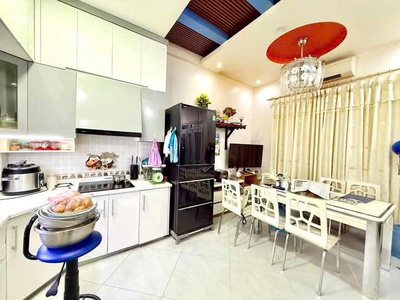 12.  dòng tiền ổn định 40tr/ tháng, tô vĩnh diện, thanh xuân. 43m2, 5 tầng, giá 13,5 tỷ. ô tô tránh 2