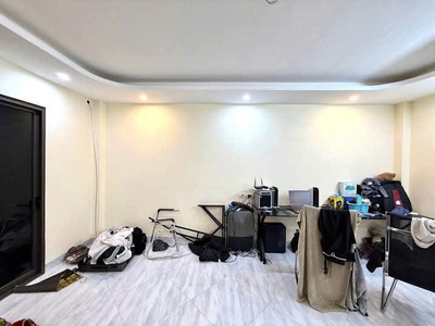 12.  dòng tiền ổn định 40tr/ tháng, tô vĩnh diện, thanh xuân. 43m2, 5 tầng, giá 13,5 tỷ. ô tô tránh 3