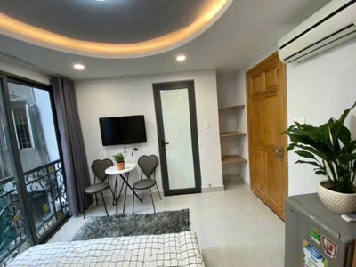 Bán nhà xây 4 lầu, Hẻm 3m 686 CMT8, P5, TB. DT: 55 m2. Giá: 8,4 Tỷ 4
