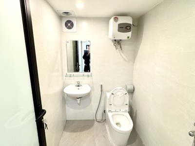 Bán nhà tập thể tầng 1 bùi ngọc dương ô tô dừng đỗ ngày đêm ngủ trong nhà hai bà trưng 3