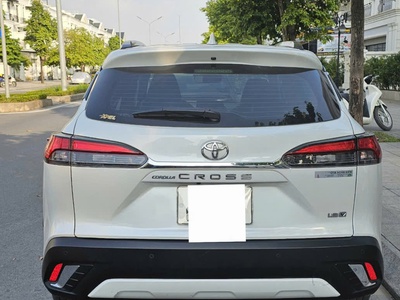 Chính chủ tại Hà Nội bán Toyota corolla cross 1.8V sx 2022 2