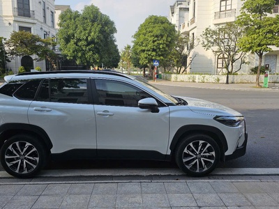 Chính chủ tại Hà Nội bán Toyota corolla cross 1.8V sx 2022 1
