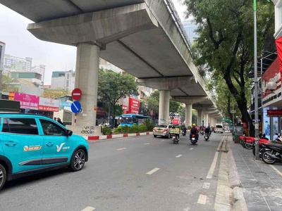 Chính chủ bán nhà mặt phố Cầu Giấy vỉ hè kinh doanh 4 tầng DT 45M2 0