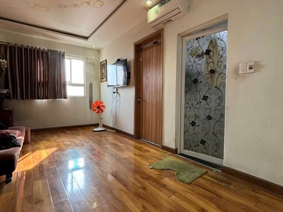 Chung cư Phú Thạnh, Nguyễn Sơn, TP: 3p ngủ, ban công, 90m2, 11tr/th 5