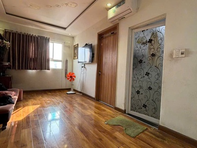Chung cư Phú Thạnh, Nguyễn Sơn, TP: 3p ngủ, ban công, 90m2, 11tr/th 7