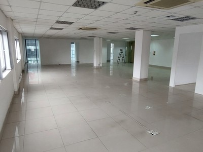 Cho thuê văn phòng 80m2 Tòa nhà HT Buidling 28 Xuân La, Tây Hồ 3
