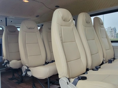 Bán Ford Transit đời 2019 bản trung,xe 1 chủ từ mới 8