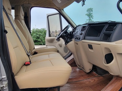 Bán Ford Transit đời 2019 bản trung,xe 1 chủ từ mới 12