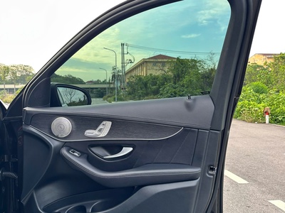 Bán Mercedes GLC 300 4MATIC,đời 2022,đăng ký mới 2023 16