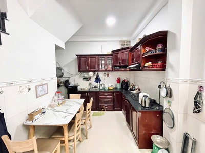 Chỉ 5.9 tỷ- nhà đẹp quang trung-4x13-4 tầng btct-cn đủ 3