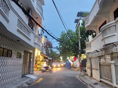 Giá đầu tư - hẻm nhựa 8m nguyễn gia trí, phường 25, bt -  4 x 20m  vuông vức - 4 tầng - giá 14.5 tỷ 0