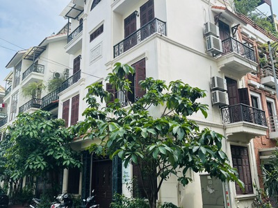 Bán nhà mặt phố âu cơ, tây hồ, bên trong đê, mặt tiền khủng gần 7m, 42m, 15 tỷ. 0