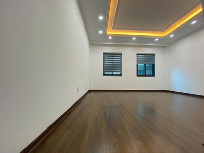 : nhà đẹp vũ tông phan mặt ngõ kinh doanh,2 thoáng trước sau,ngõ ô tô thông 37m, giá 12,5 tỷ 2