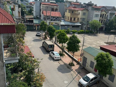 Bán nhà lâm hạ 28 tỷ 85m mặt tiền 6m view vườn hoa,long biên hà nội 2