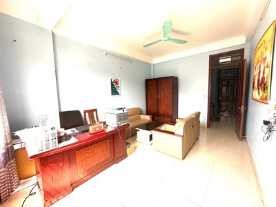 Bán nhà lâm hạ 28 tỷ 85m mặt tiền 6m view vườn hoa,long biên hà nội 0