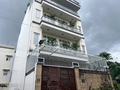 Bán đất nền khu biệt thự đảo kim cương quận 2 - ngang 8 dài 18- sổ vuông ko tỳ vết- 14tỷ thương 0