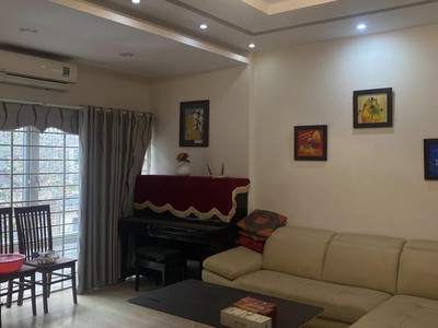 Bán nhà hoàng hoa thám ba đình- ngõ thông, kinh doanh, gần hồ tây -70m5tầng 11.9tỷ 1