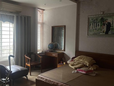 Bán nhà hoàng hoa thám ba đình- ngõ thông, kinh doanh, gần hồ tây -70m5tầng 11.9tỷ 2