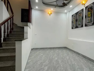 Cần bán nhà la thành 41m2 4 tầng, mặt tiền7m giá 8.6 tỷ đống đa hà nộiộ 2