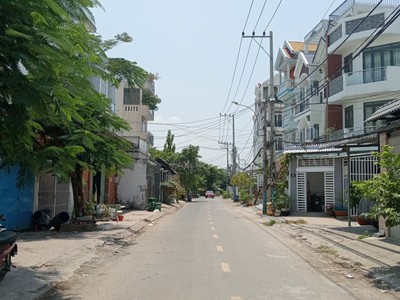 Bán nhà mặt phố hiệp bình phước, thủ đức, 133m , 10.35  tỷ, 4pn, 4wc 4