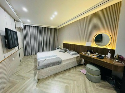 Siêu phẩm quận cầu giấy - 10m ra mặt phố - khu vực hiếm nhà bán - phân lô quân đội. 1