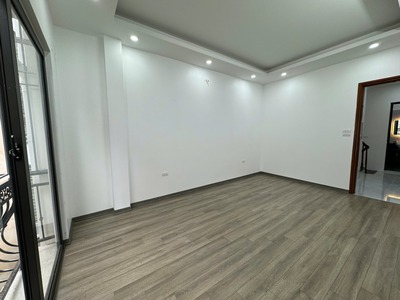 Cho thuê nhà phố la thành 6 tầng x 40m2, thang máy kinh doanh online, vp, spa 3