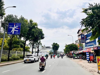 Bán nhà c4 hẻm xe hơi nguyễn kiệm, 82m  nở hậu, gần bv 175 , hơn 8 tỷ tl 0