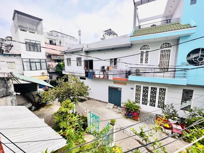 Bán nhà c4 hẻm xe hơi nguyễn kiệm, 82m  nở hậu, gần bv 175 , hơn 8 tỷ tl 4