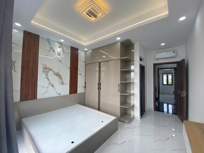 Bán nhà mới tinh- đẹp lung linh- 5 tầng- kinh dương vương- 52m2- 7 tỷ 2