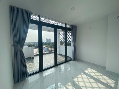 Bán nhà mới tinh- đẹp lung linh- 5 tầng- kinh dương vương- 52m2- 7 tỷ 3