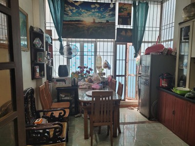 Mặt phố nghi tàm, tây hồ, mặt tiền khủng 7m, ô tô đỗ cửa ngày đêm, 42m x 3t, 15 tỷ. 0