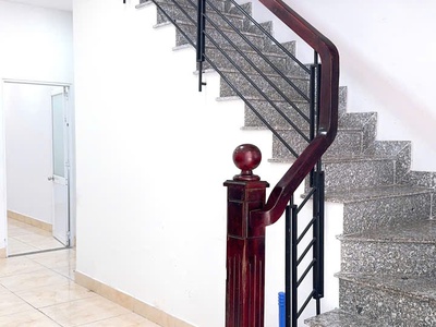 Bán nhà 2 tầng 4x17m tân thới nhát quận 12 shr hẻm xe hơi sát tân binh 2