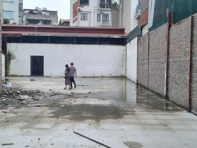 Chính chủ bán đất mặt phố đã có sẵn nhà mái tôn 136 cầu giấy   mặt tiền 6m   vị trí siêu đẹp   giá 0