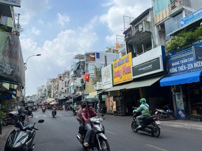 Bán nhà mt nguyễn duy dương q10-54m2-,2 tầng, 3.05//3.20x18m, nở hậu,g đẹp, sổ riêng,12.3 tỷ tl 0