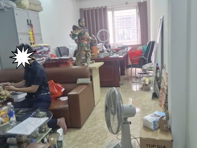 Bán nhà triều khúc- thanh trì, 45 m2, 5 tầng, mt 4 m, giá 15 tỷ. 2
