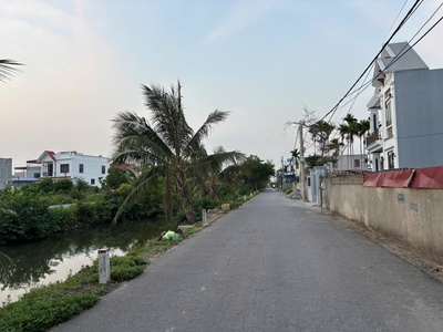 Bán đất tuyến 2 đường Cát Vũ   Tràng Cát đường nhựa 5m oto đỗ cửa giá 30tr/m2. 1